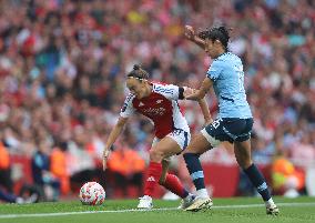 Arsenal v Manchester City - Barclays Women's Super League