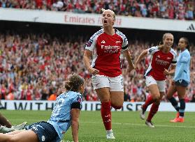 Arsenal v Manchester City - Barclays Women's Super League