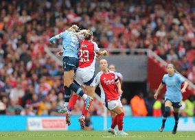 Arsenal v Manchester City - Barclays Women's Super League