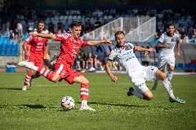 Hutnik Krakow v Resovia Rzeszow - Betclic 2 Liga