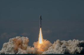 China Launches Smart Dragon-3 Carrier Rocket