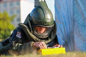 SWAT Team Members Undergo A Training Session in Liuzhou