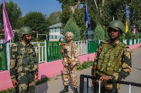 Distribution Of Electronic Voting Machines (EVM) On The Eve Of The Second Phase Of Voting During Assembly Elections In Kashmir