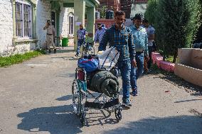 Distribution Of Electronic Voting Machines (EVM) On The Eve Of The Second Phase Of Voting During Assembly Elections In Kashmir