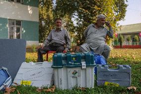 Distribution Of Electronic Voting Machines (EVM) On The Eve Of The Second Phase Of Voting During Assembly Elections In Kashmir