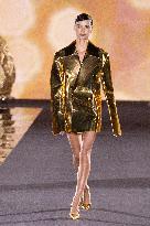 PFW L Oreal Runway