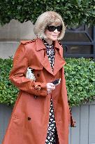 Anna Wintour Leaving The Ritz - Paris