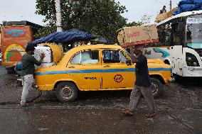 India-Business –Bus Terminal, In India, Kolkata, West Bengal - 24 Sep 2024