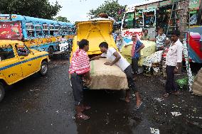 India-Business –Bus Terminal, In India, Kolkata, West Bengal - 24 Sep 2024