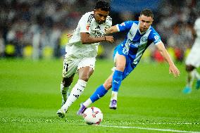 Real Madrid CF v Deportivo Alaves  - La Liga EA Sports