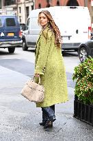 Katie Holmes Out - NYC