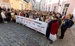 Theater workers protested on Toompea Hill