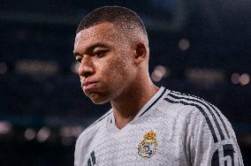 Real Madrid v Deportivo Alaves - La Liga