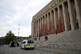 The smudged Parliament House of Finland