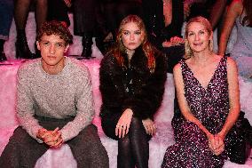 PFW - Etam Front Row