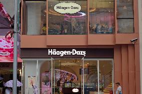 Haagen-Dazs Store in Shanghai