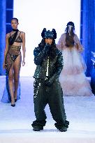 PFW - Etam Runway