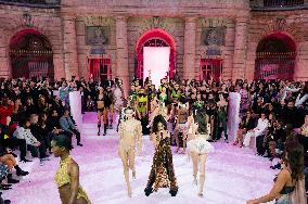 PFW - Etam Runway