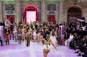 PFW - Etam Runway