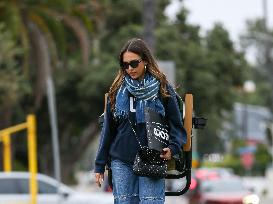 Jessica Alba Out - LA