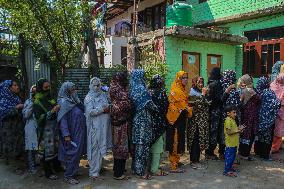 Second Phase Of Assembly Elections Begins In Kashmir