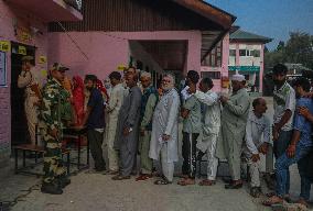 Second Phase Of Assembly Elections Begins In Kashmir