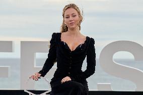 Esther Exposito, Malena Villa, Mathilde Ollivier,Isabel Peña, Pedro Martin Calero Attends At The Photocall El Llanto During The