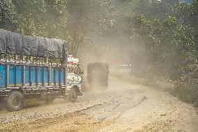 Passengers Suffer From Dust Pollution While Traveling On Prithvi Highway In Dhading.