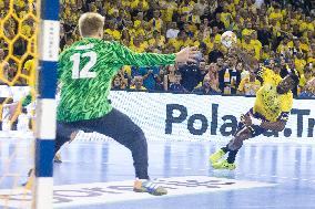 Industria Kielce vs Barca, in Kielce - EHF Champions League