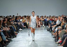 PFW - Paco Rabanne Runway