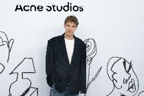 PFW - Acne Studios Photocall