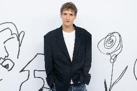 PFW - Acne Studios Photocall