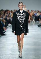 PFW - Paco Rabanne Runway