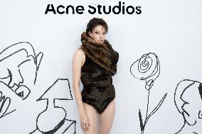 PFW - Acne Studios Photocall