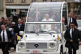 Pope Francis Greets The Crowd In The Papamobile - Luxembourg