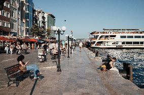 Daily Life In Istanbul