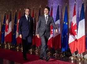 Macron And Trudeau Pledge Common Front On Economy - Canada