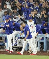 Baseball: Dodgers clinch NL West title