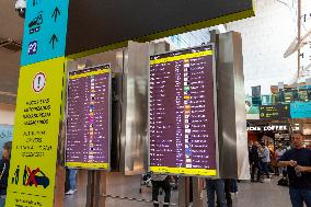 Ryanair Travellers Were Delayed On Lisbon Airport