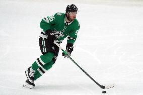 NHL: Dallas Stars V Minnesota Wild