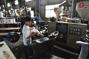 Rain Rubber Shoes Production in Jieshou