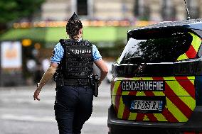 Illustration - Police And Gendarmerie - Paris