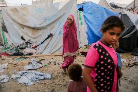 Deir al-Balah Tent Camp Hit By Israeli Strike - Gaza