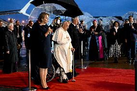 Royals Welcome Pope Francis - Brussels