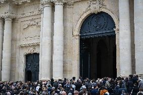 Funeral Service For Philippine - Versailles