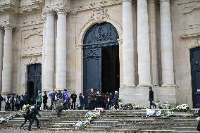 Funeral Service For Philippine - Versailles