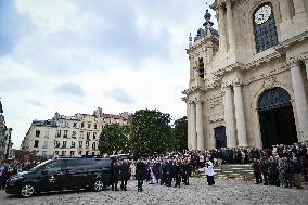 Funeral Service For Philippine - Versailles