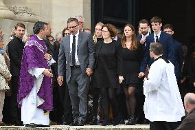 Funeral Service For Philippine - Versailles