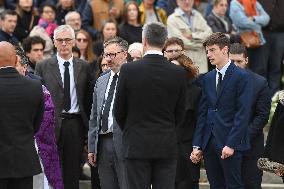 Funeral Service For Philippine - Versailles