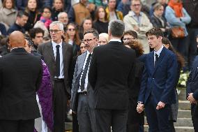 Funeral Service For Philippine - Versailles